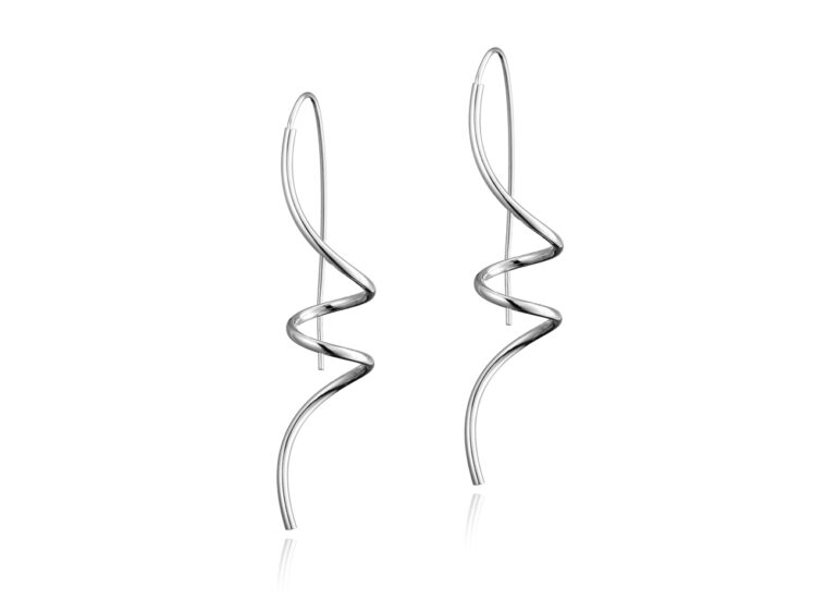 kolczyki srebrne wiszące packshot na białym tle