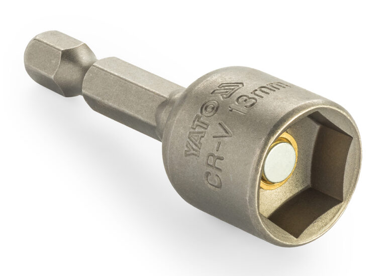 nasadka magnetyczna do wiertarki lub wkrętarki - packshot z focus stackingiem